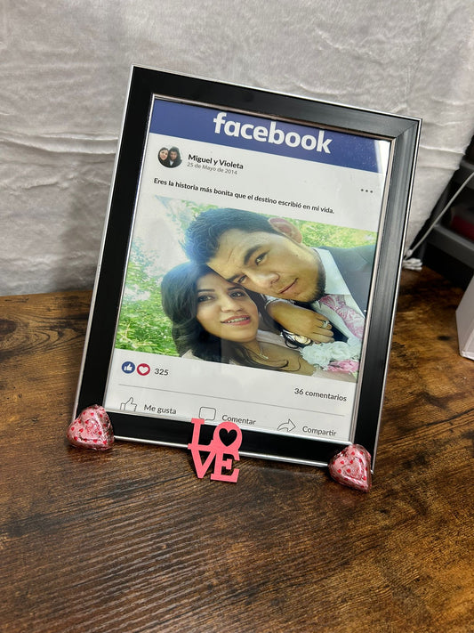 Facebook Picture Frame
